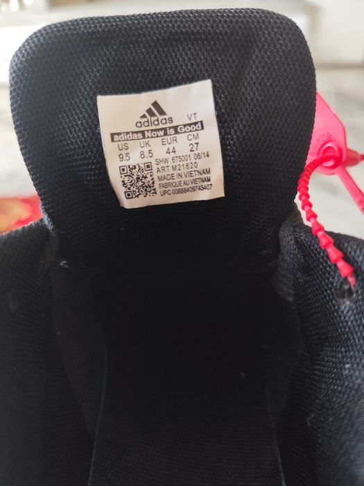 Продам кроссовки  Adidas