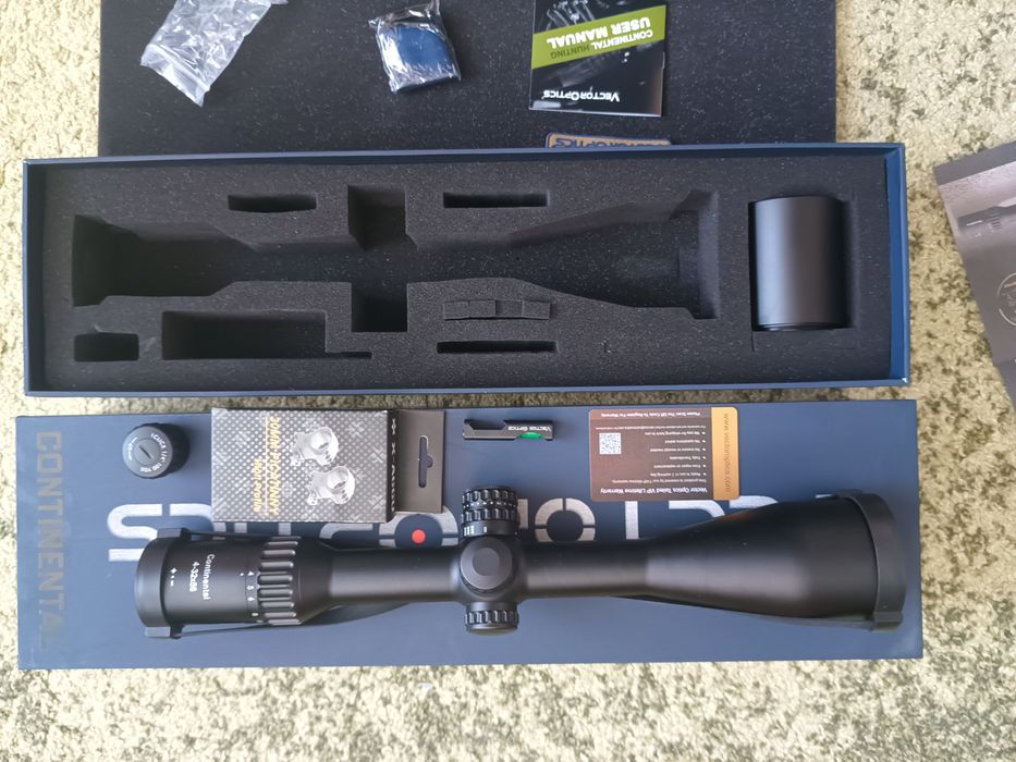 Luneta Vector Optics Continental 4-32x56 FFP