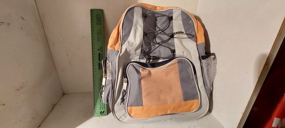 Раници два вида.