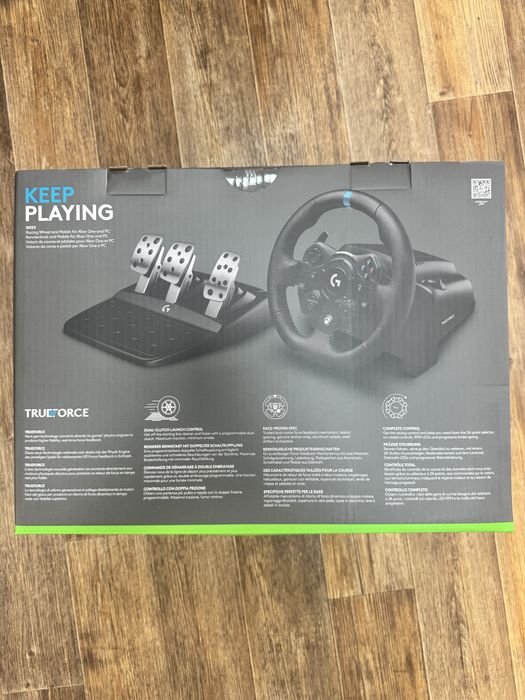 Игровой руль Logitech