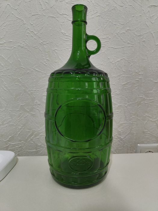 продам винную бутылку