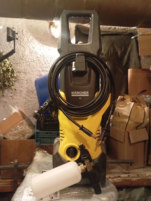Продам Каршер в хорошем состояние