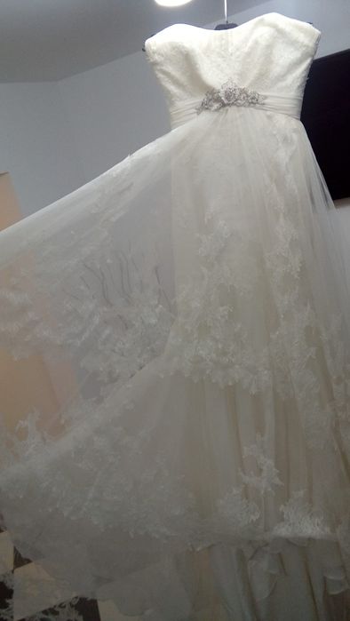 Rochie mireasa pronovias