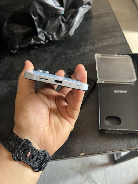 Samsung Z flip 6 8/256 Blue ideal Vietnam