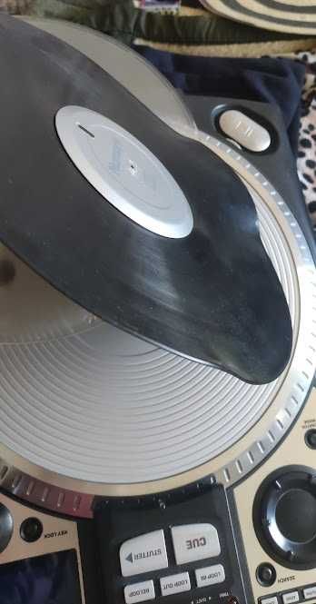 Numark CDX Плеър