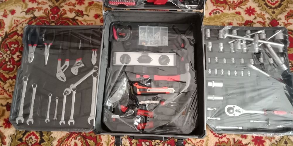 Продам    набор..