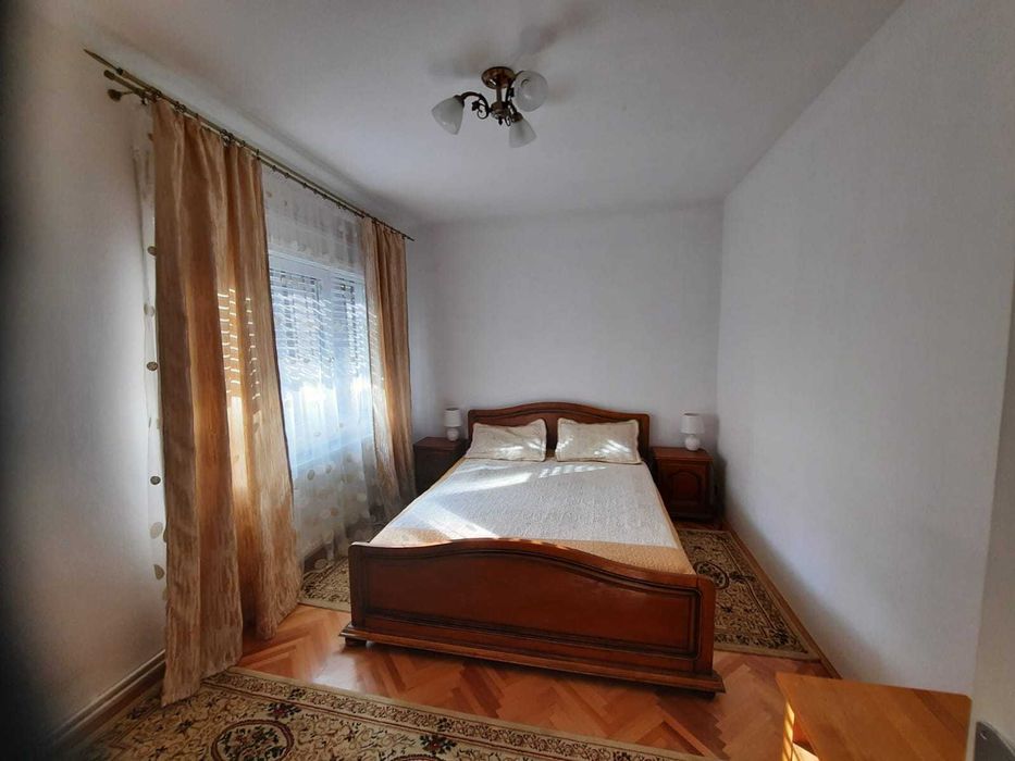Proprietar inchiriez apartament 2 camere strada Horia km0