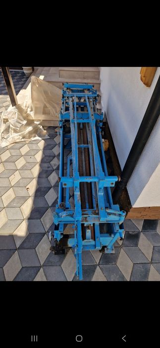 Vand masina de facut jgheaburi pe rotund  , citește descrierea