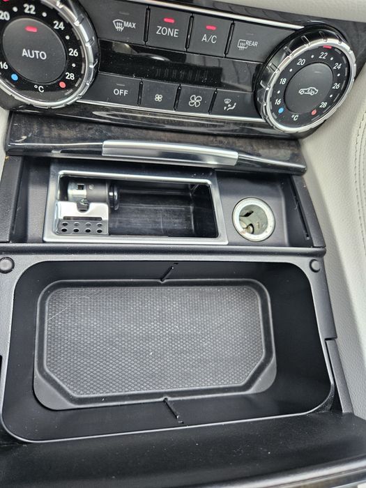 Mercedes  cls w218