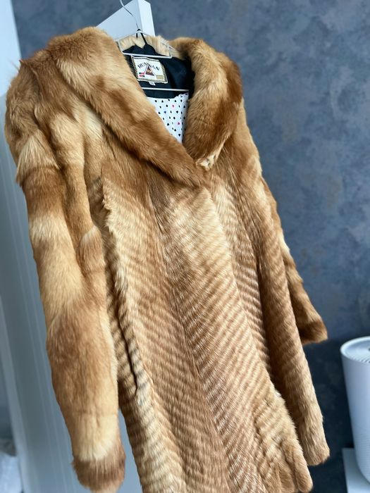 Palton de damă din blană