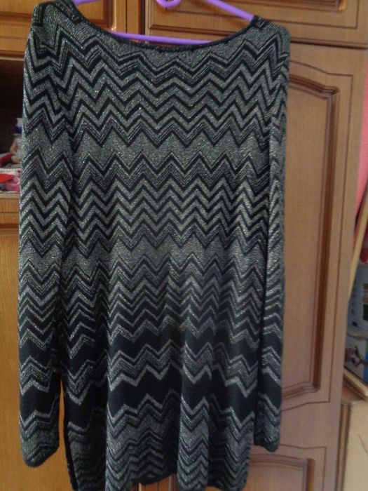 Vand rochie cu maneca lunga dama 6.