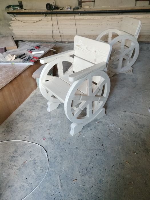 Mese de exterior și scaune.