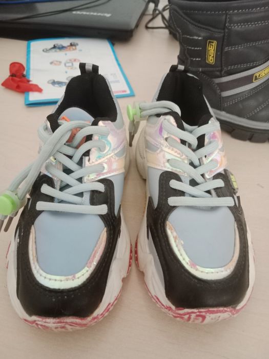 Детская обувь кроссовки для девочки