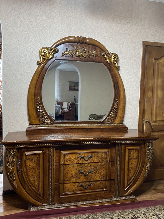 Продается зеркало