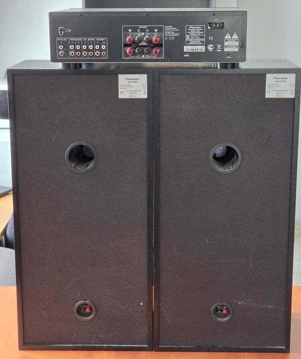 Set Amplificator Pioneer A-10-K si boxe Pioneer CS-7070