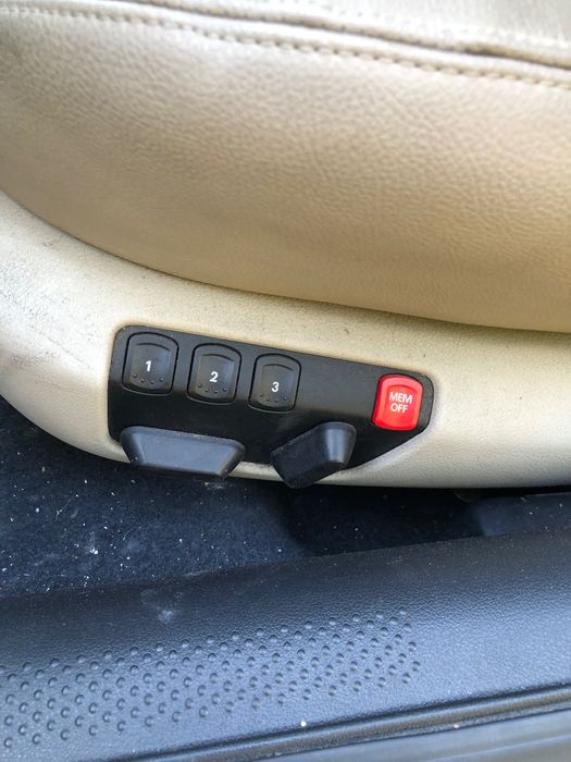 Сеат Леон 1м 1.9 110кс