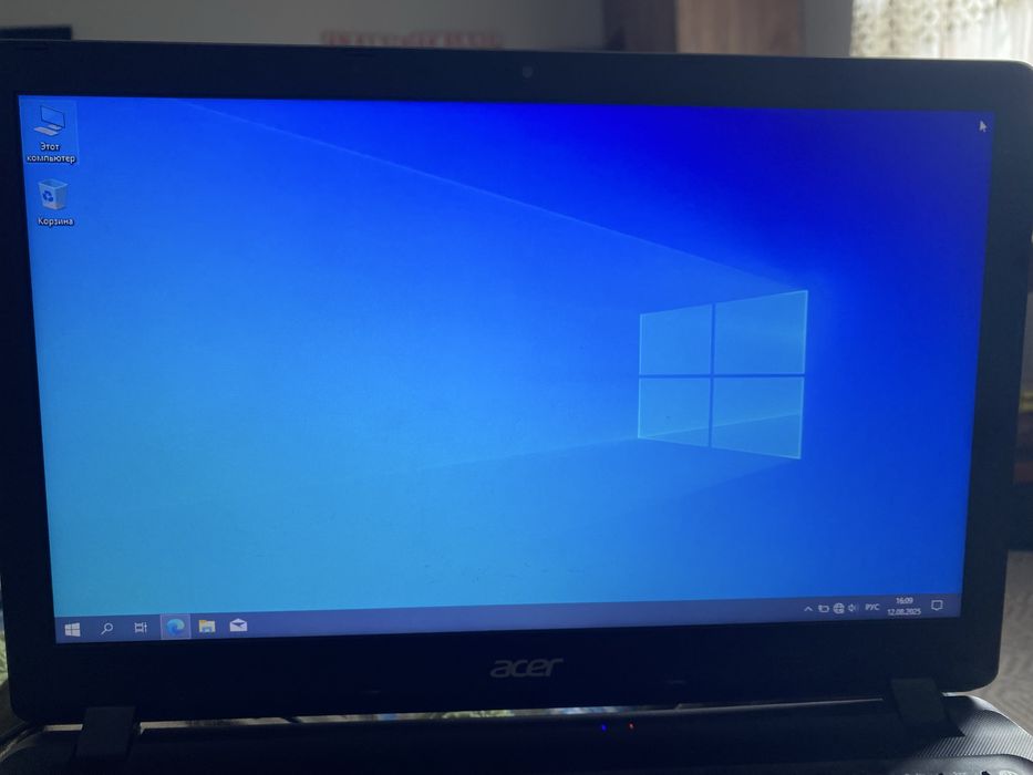 Ноутбук асер в хорошем состоянии