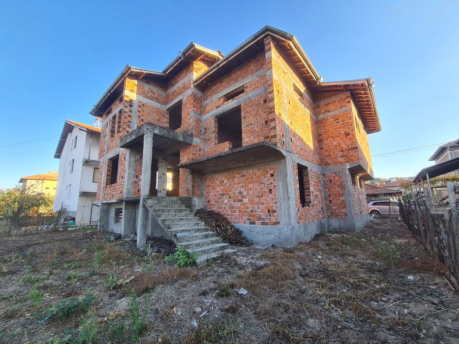 Продава се Къща в Хаджидимово - 196 кв.м за 409 €/кв.м - Снимка #2