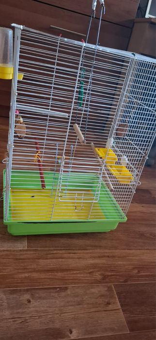 Продам клетку для попугая.