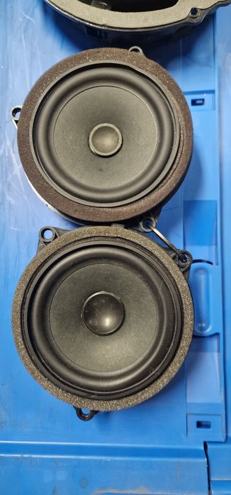 Subwoofer,amplificator, incinta de 12",difuzoare