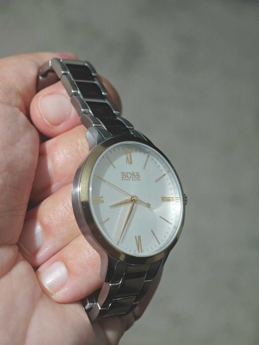 Оригинален дамски часовник Hugo boss