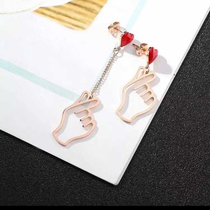 красивые корейские серёжки+подарок