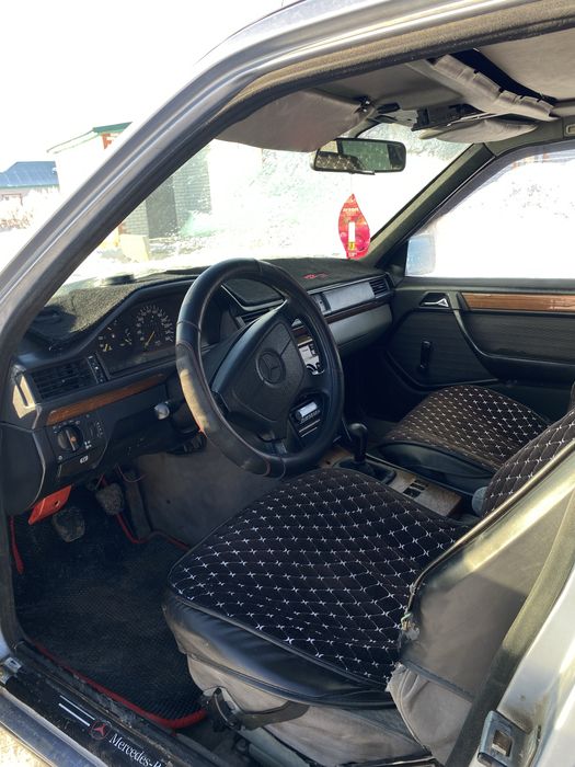 Продам мерс 124 2.8