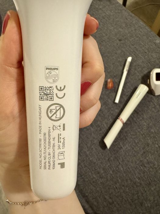 Фотоепилатор Philips Lumea Advanced