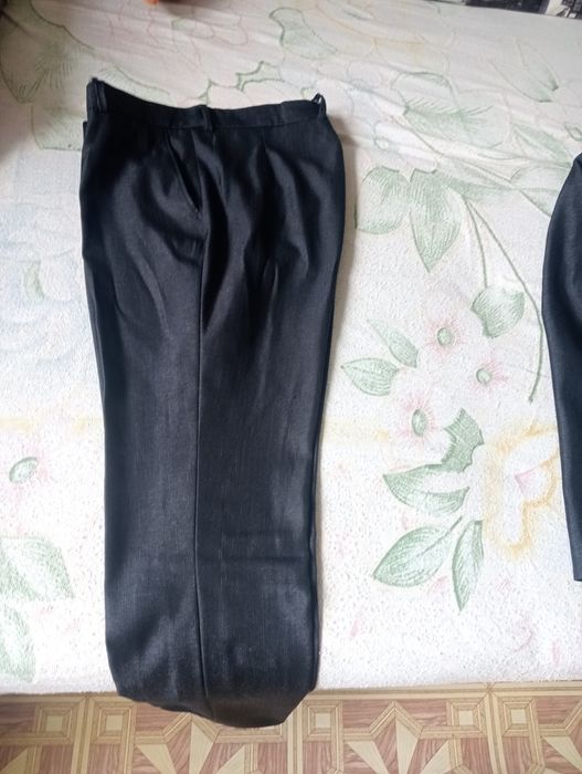 Продам мужской костюм