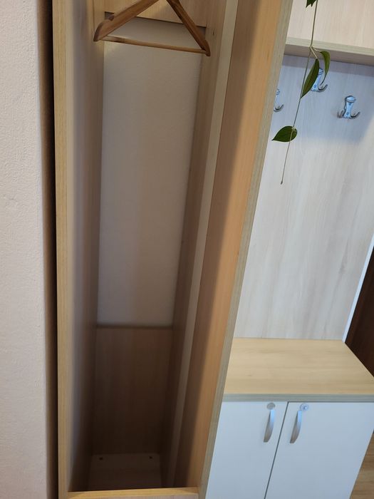 Pantofar+ cuier NEGOCIABIL