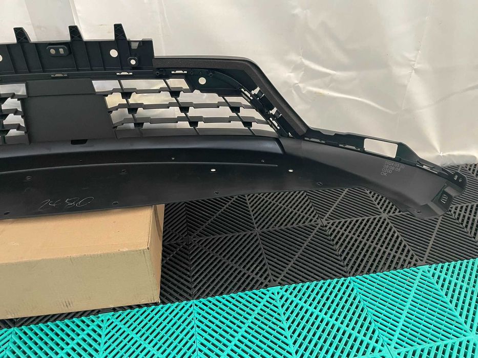 Spoiler grila inferioara bara fata Renault Arkana nou original Renault