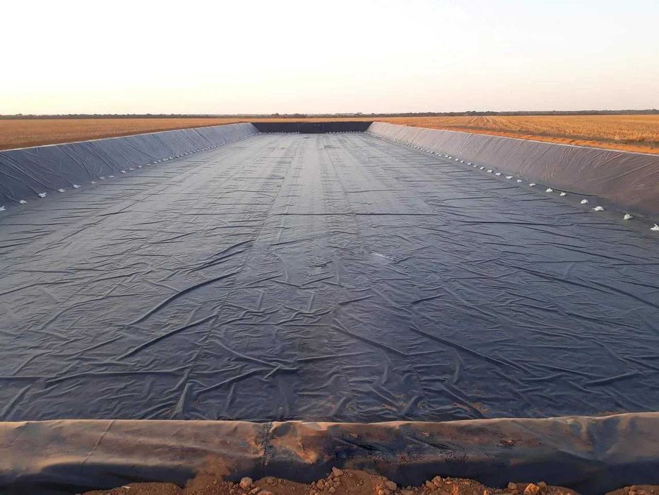 Монтаж геомембраны