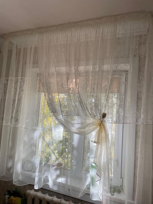 Продам шторы на кухню
