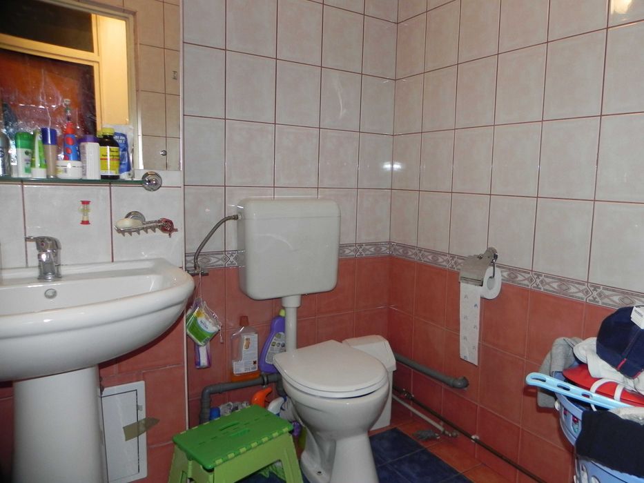Apartament 2 camere de inchiriat, str Toamnei