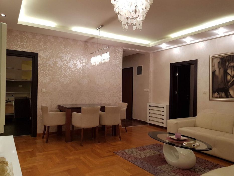 Тристаен апартамент в Овча купел