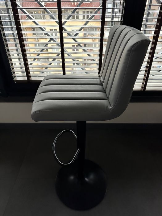 Бар Стол Рим с безплатна доставка до офис и 2г гаранция