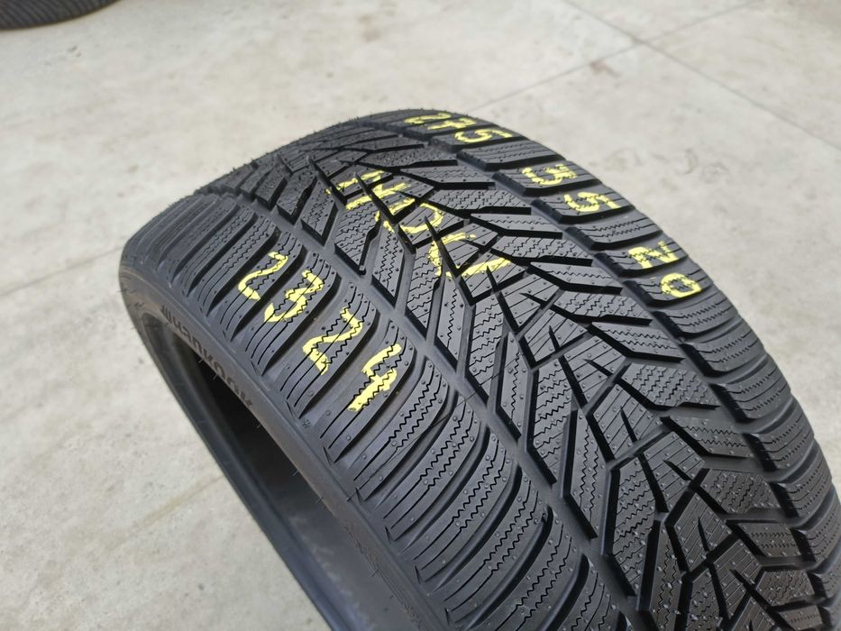 O anvelopa noua de iarna 275 35 20 hankook winter Icept evo3