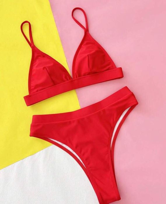 Бански с висока талия