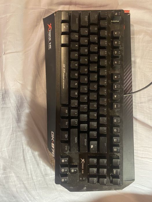 Механична гаминг клавиатура