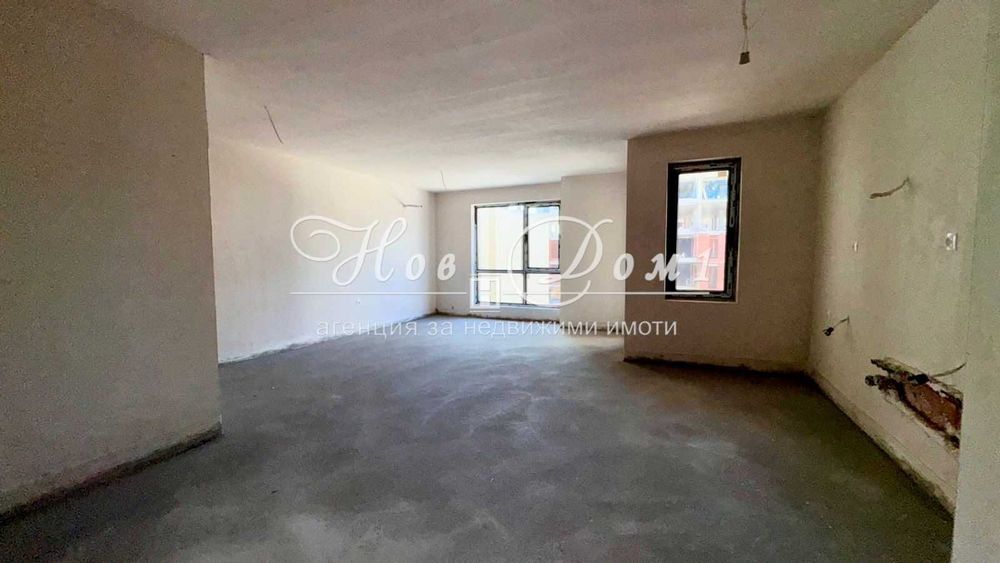 Продава се Тристаен апартамент в Пловдив, Кършияка - 121 кв.м за 1295 €/кв.м - Снимка #2