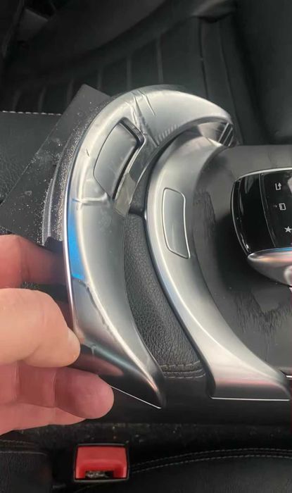 Хромирана лайсна пред подлакътника за Мерцедес Mercedes w205 w253