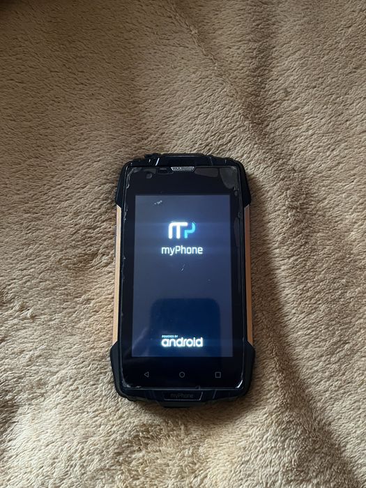 Telefon Hammer Iron2