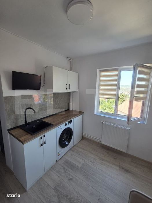 Garsoniera de vanzare, 12 mp, etaj intermediar, zona Gruia