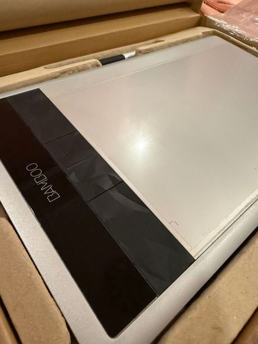 Графический планшет Bamboo CTH-670