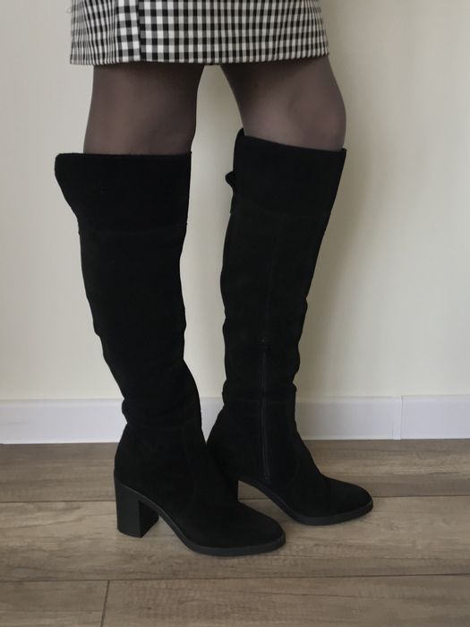 Замшевые сапоги ботфорты