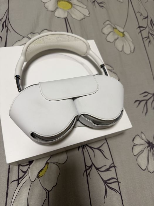Airpods max 1st gen