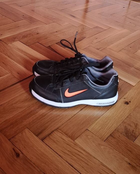 Оригинални дамски маратонки Nike номер 36