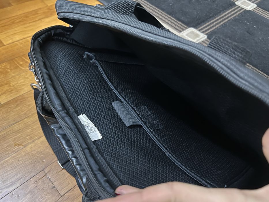 Geanta laptop HP cu buzunare