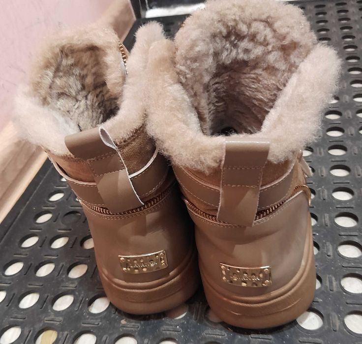 Угги. 25000 тенге