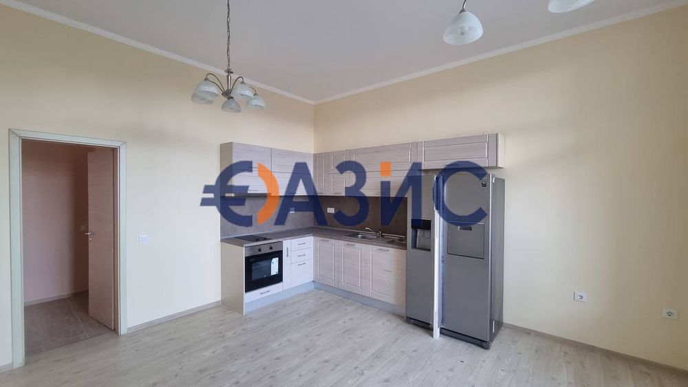Продава се Четиристаен апартамент в Несебър - 278 кв.м за 1202 €/кв.м - Снимка #8